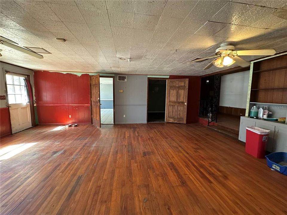 For Sale: $219,000 (4 beds, 3 baths, 2382 Square Feet)