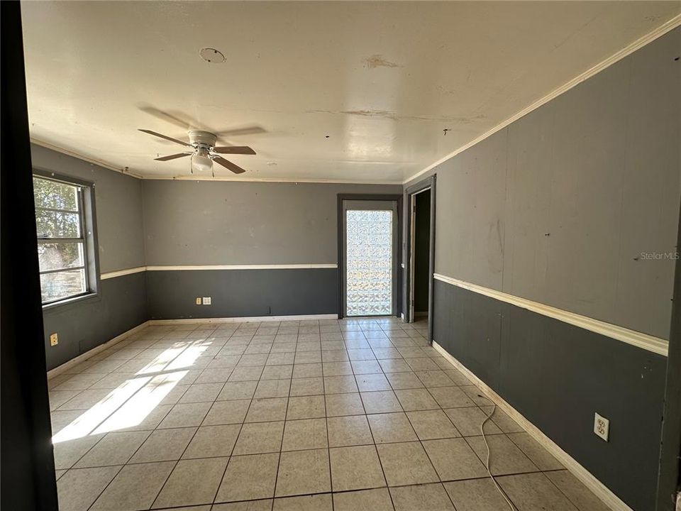 For Sale: $219,000 (4 beds, 3 baths, 2382 Square Feet)