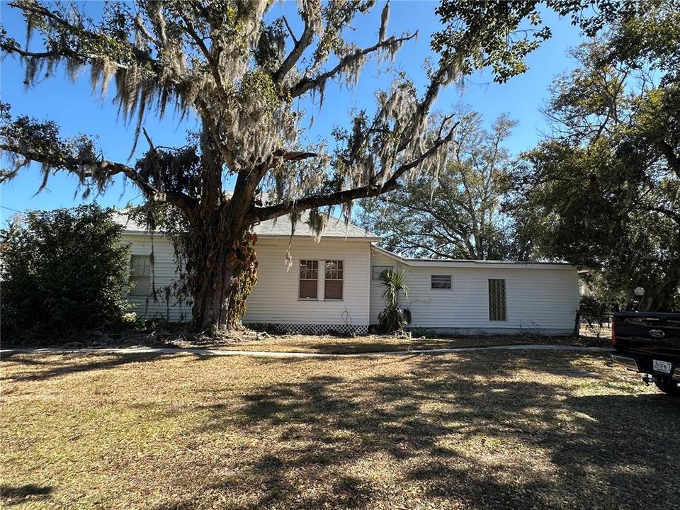 For Sale: $219,000 (4 beds, 3 baths, 2382 Square Feet)