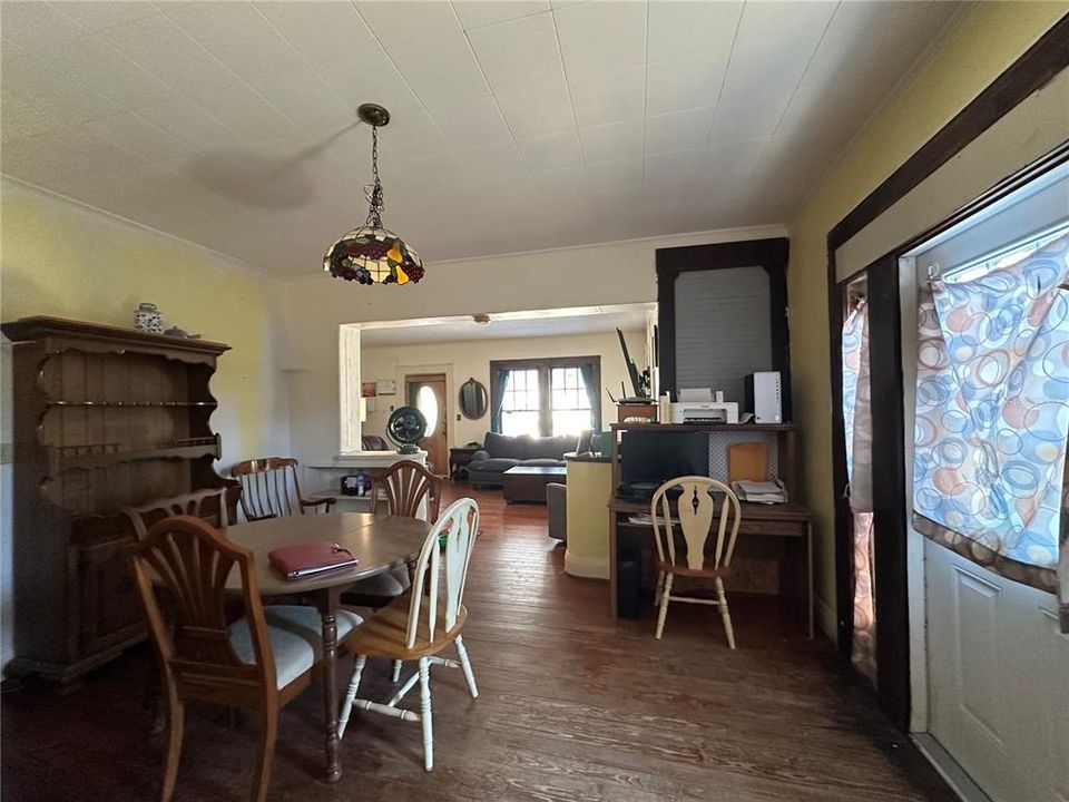 For Sale: $219,000 (4 beds, 3 baths, 2382 Square Feet)