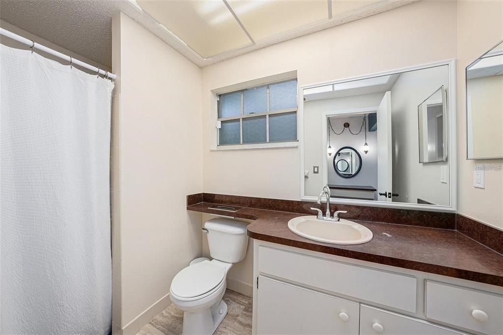 В аренду: $1,790 (2 спален, 2 ванн, 1519 Квадратных фут)