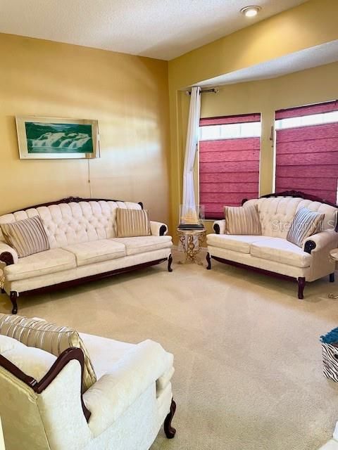 En Venta: $675,000 (5 camas, 4 baños, 3540 Pies cuadrados)