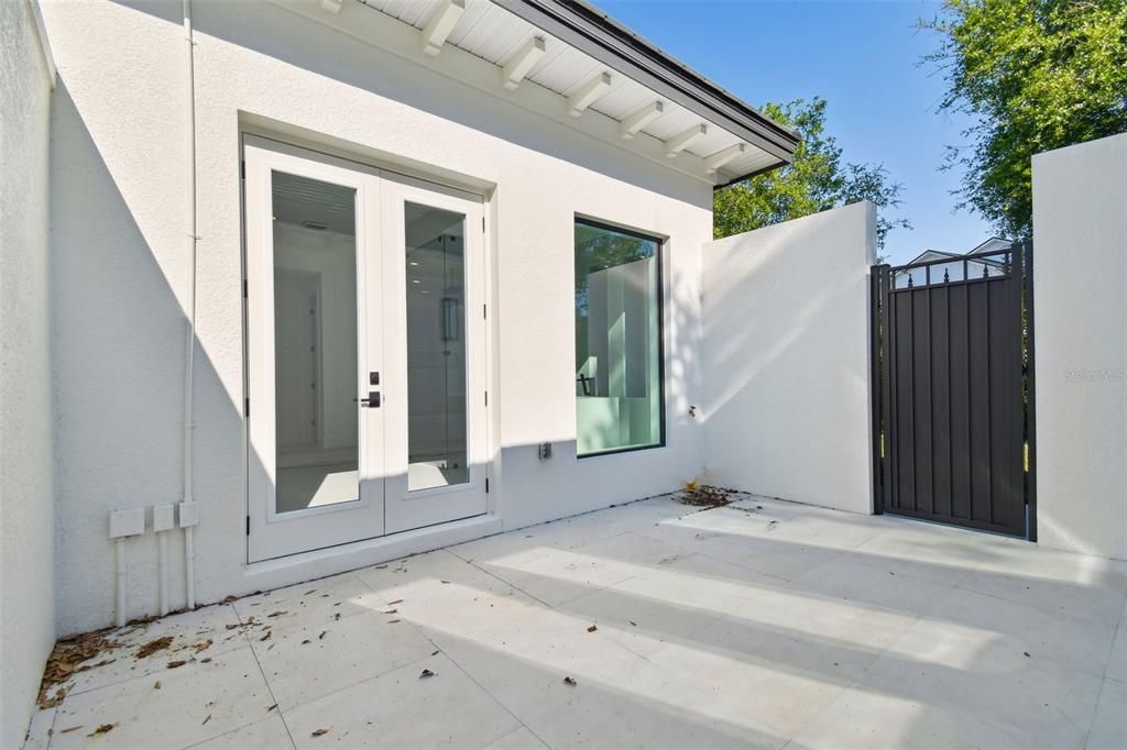 En Venta: $2,899,900 (4 camas, 4 baños, 4729 Pies cuadrados)