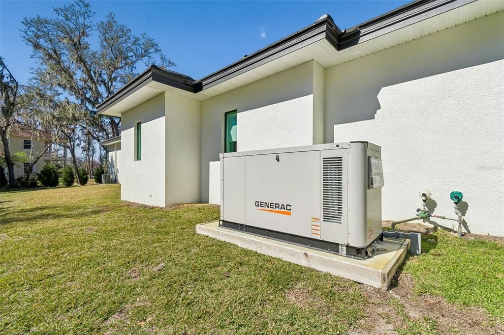 En Venta: $2,899,900 (4 camas, 4 baños, 4729 Pies cuadrados)
