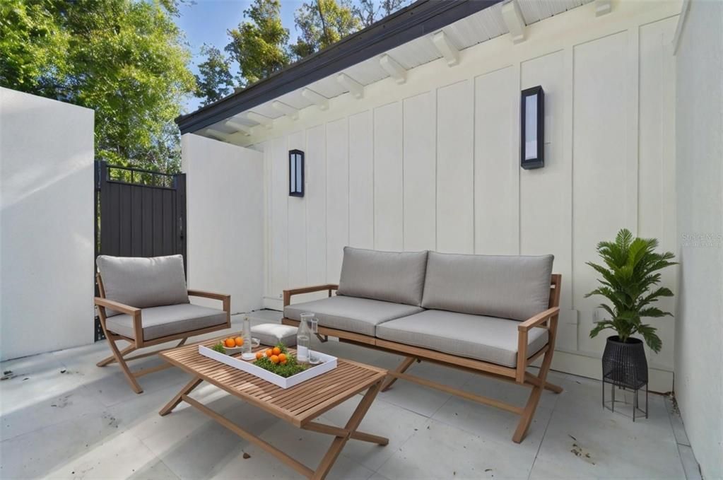 En Venta: $2,899,900 (4 camas, 4 baños, 4729 Pies cuadrados)