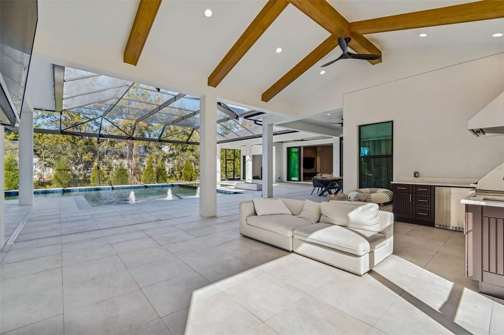 En Venta: $2,899,900 (4 camas, 4 baños, 4729 Pies cuadrados)