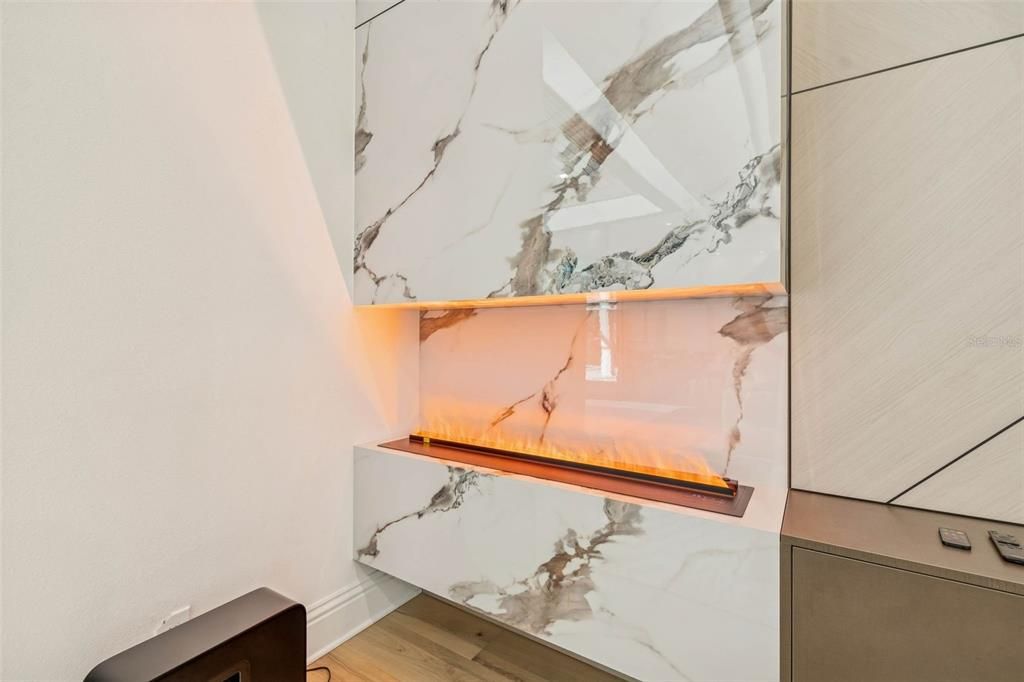 En Venta: $2,899,900 (4 camas, 4 baños, 4729 Pies cuadrados)
