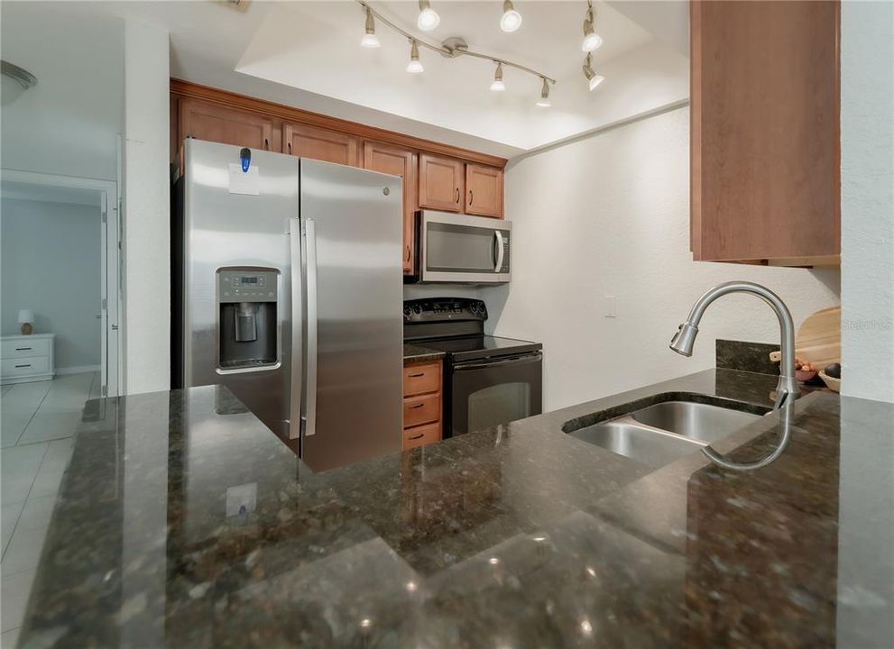 Под контрактом: $1,850 (2 спален, 2 ванн, 1114 Квадратных фут)