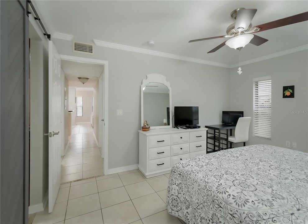 Под контрактом: $1,850 (2 спален, 2 ванн, 1114 Квадратных фут)