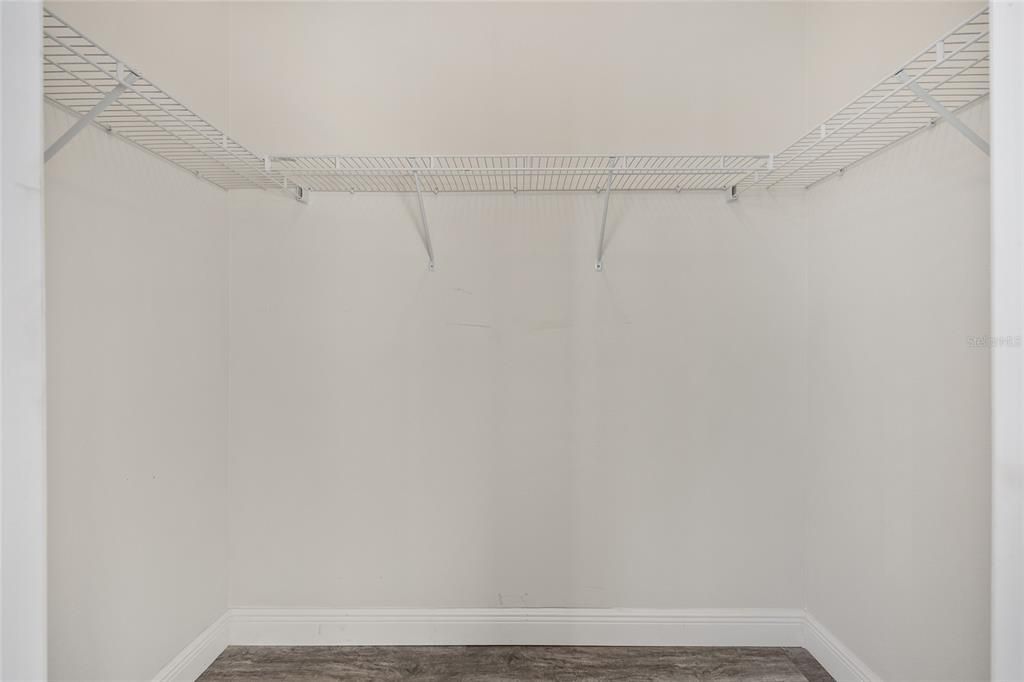 En Venta: $1,795,000 (4 camas, 3 baños, 2804 Pies cuadrados)