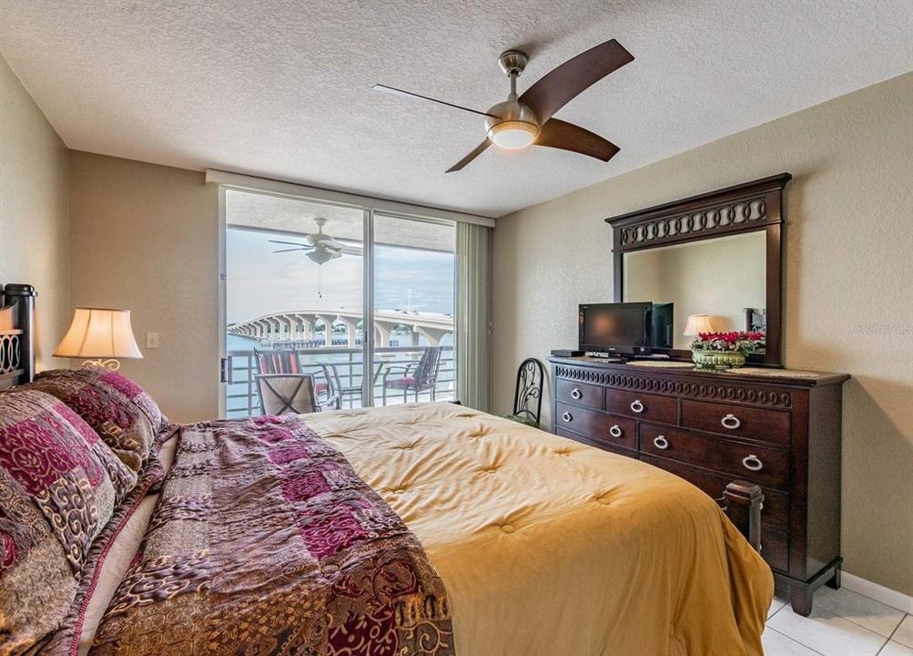 For Rent: $7,170 (2 beds, 2 baths, 1080 Square Feet)