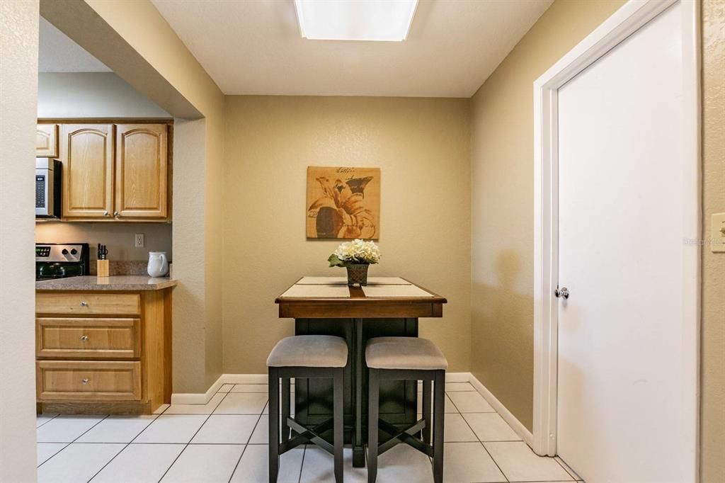 For Rent: $7,170 (2 beds, 2 baths, 1080 Square Feet)