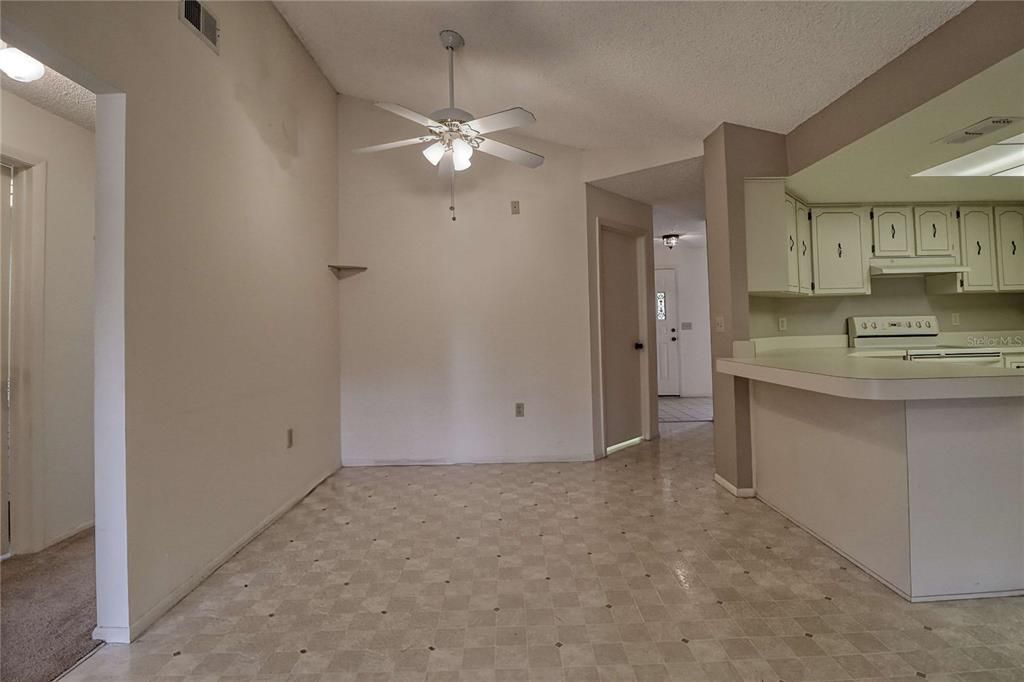 For Sale: $259,900 (3 beds, 2 baths, 1632 Square Feet)