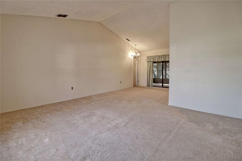 For Sale: $259,900 (3 beds, 2 baths, 1632 Square Feet)