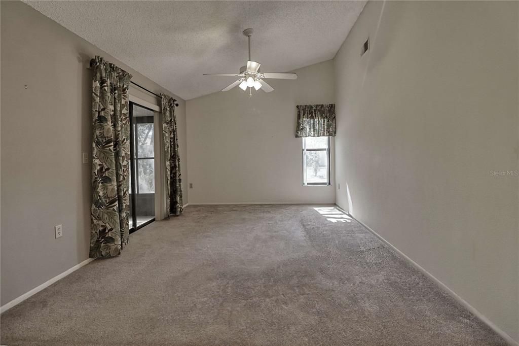 For Sale: $259,900 (3 beds, 2 baths, 1632 Square Feet)