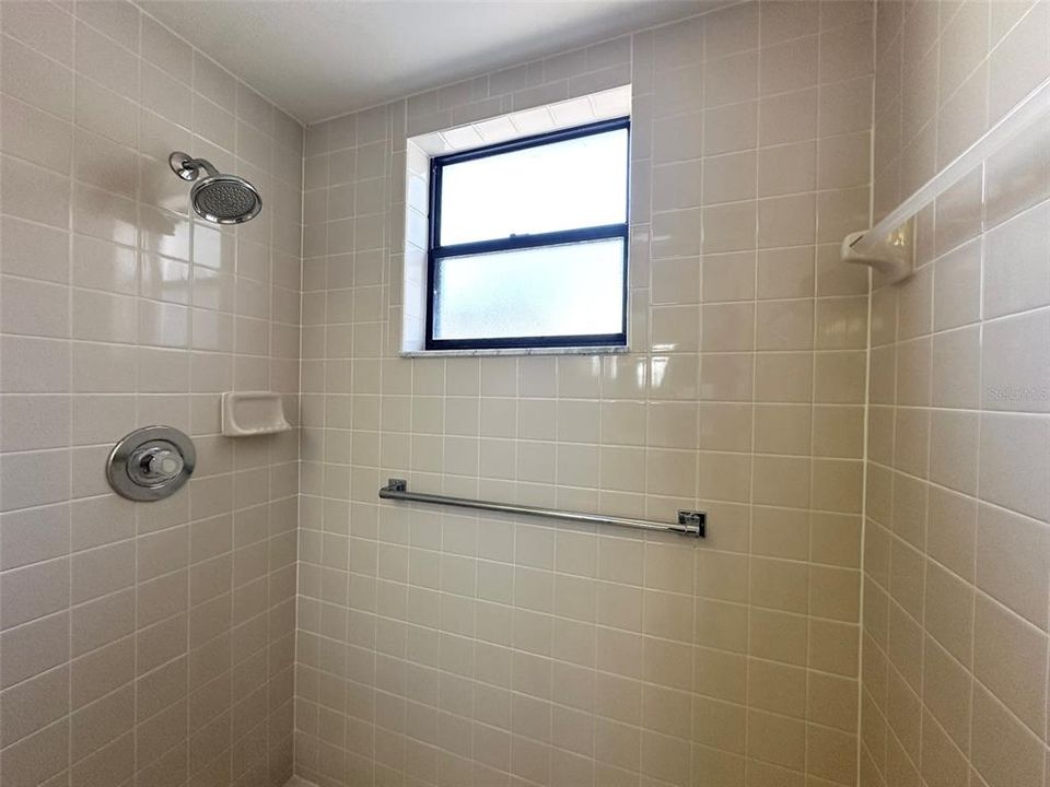 For Sale: $259,900 (3 beds, 2 baths, 1632 Square Feet)