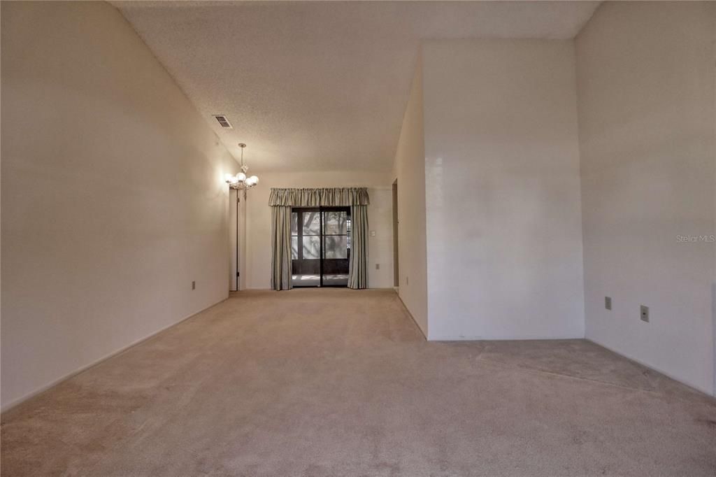 For Sale: $259,900 (3 beds, 2 baths, 1632 Square Feet)