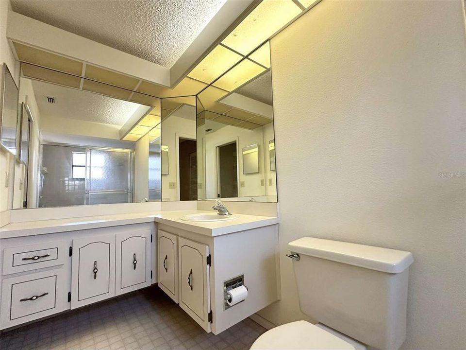 For Sale: $259,900 (3 beds, 2 baths, 1632 Square Feet)