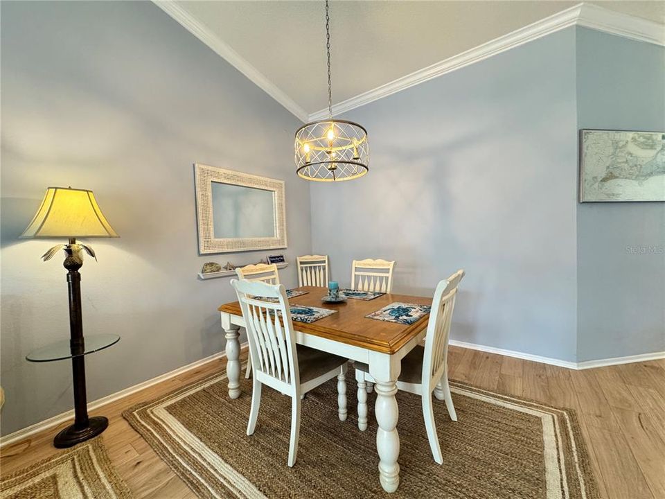 For Rent: $2,500 (2 beds, 2 baths, 1368 Square Feet)