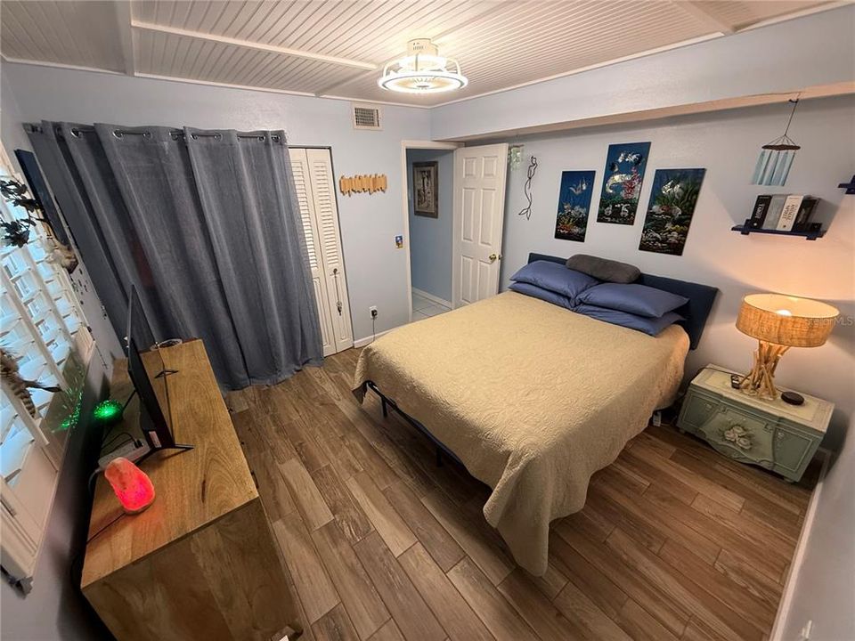 На продажу: $435,000 (2 спален, 1 ванн, 860 Квадратных фут)