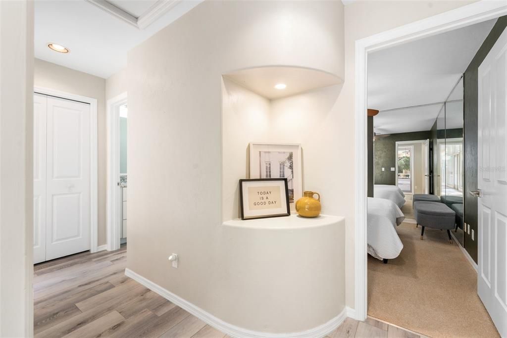 Под контрактом: $710,000 (3 спален, 2 ванн, 2519 Квадратных фут)