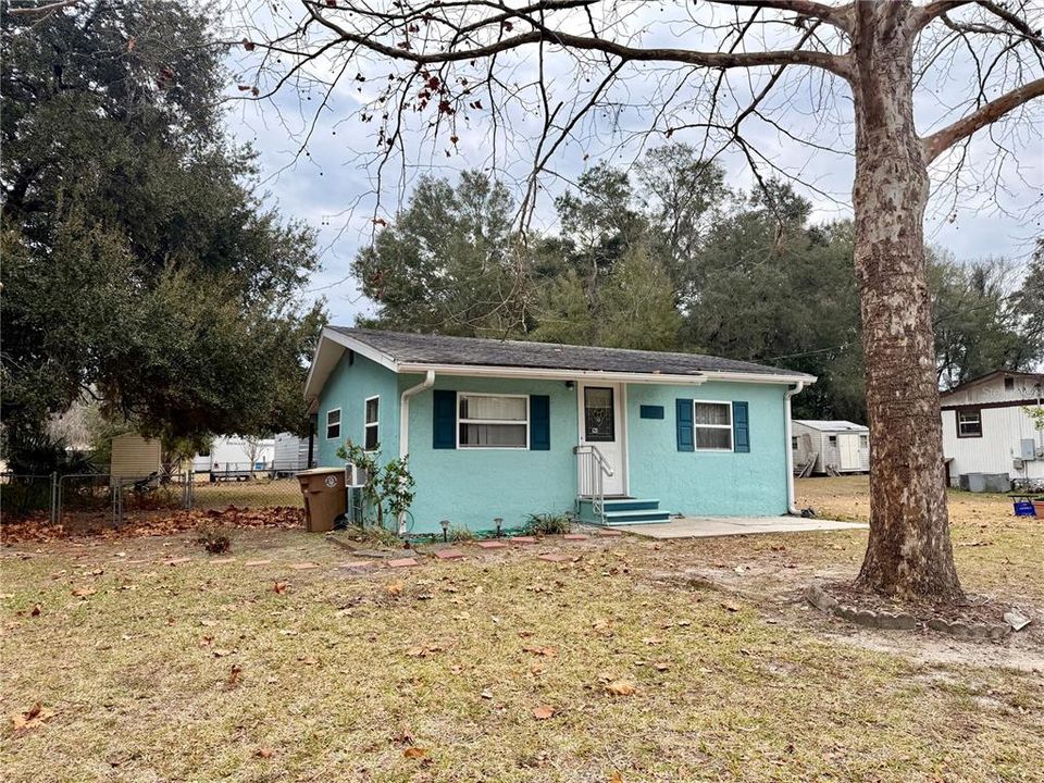 For Sale: $90,900 (2 beds, 1 baths, 520 Square Feet)