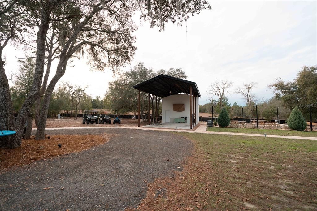 For Sale: $850,000 (3 beds, 2 baths, 1800 Square Feet)