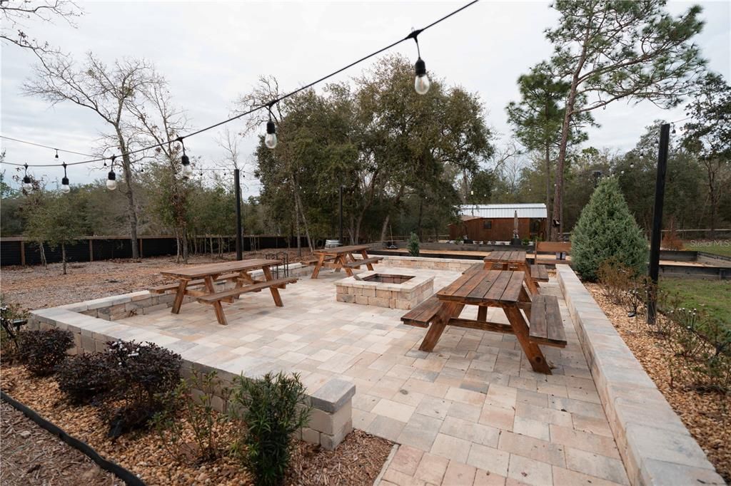 For Sale: $850,000 (3 beds, 2 baths, 1800 Square Feet)