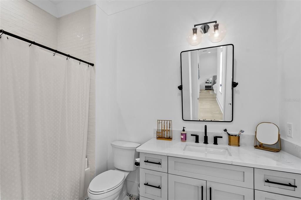 En Venta: $4,200,000 (5 camas, 6 baños, 5805 Pies cuadrados)