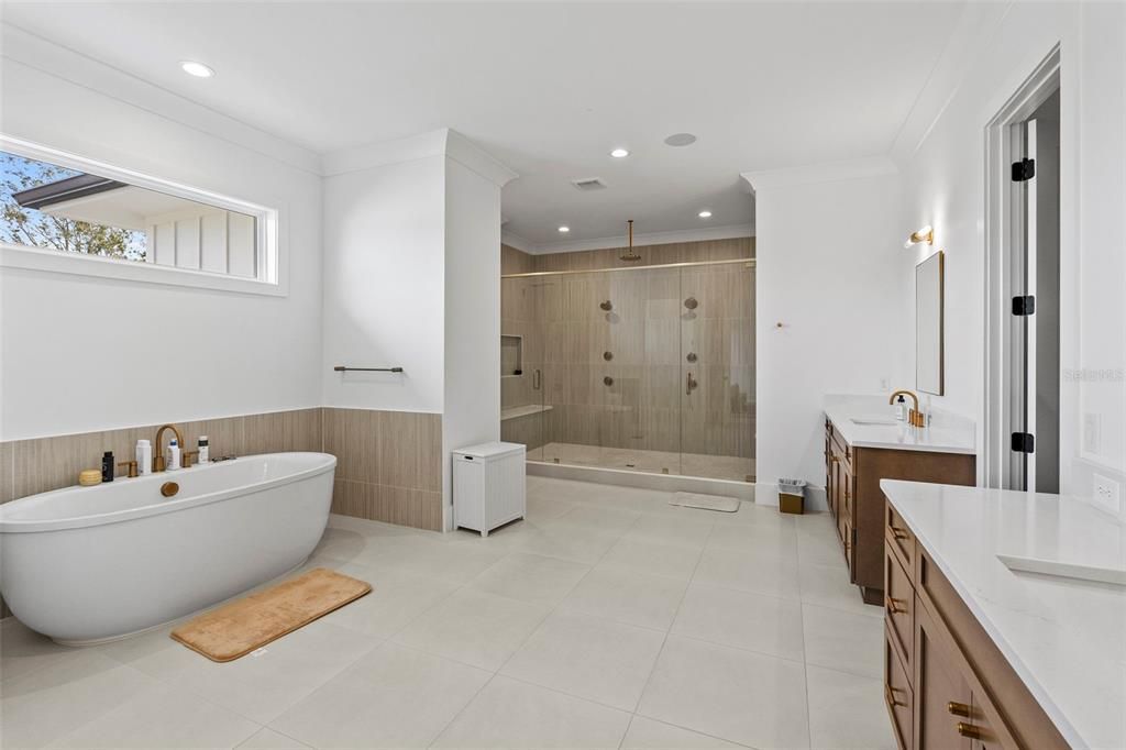 En Venta: $4,200,000 (5 camas, 6 baños, 5805 Pies cuadrados)