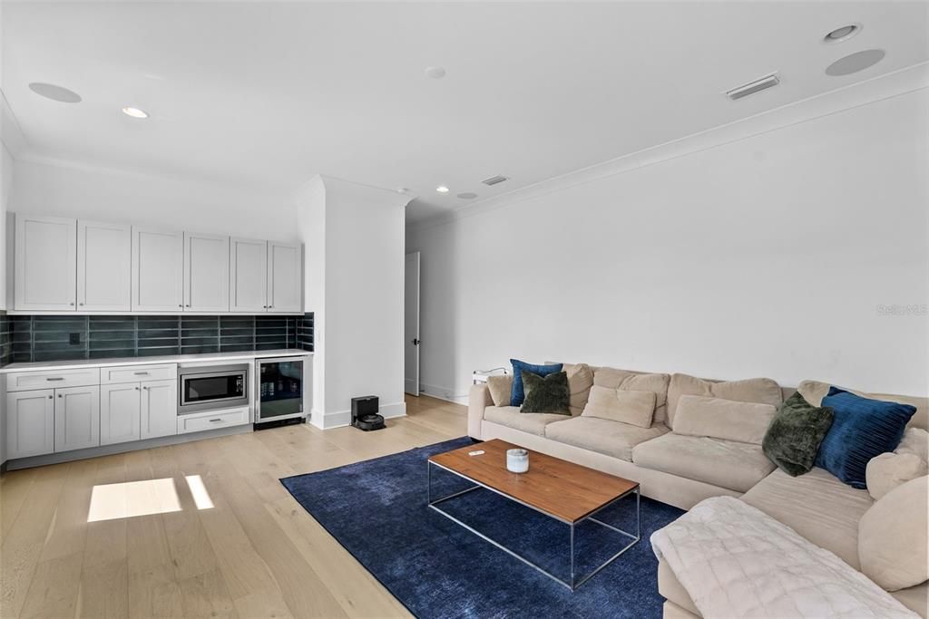 En Venta: $4,200,000 (5 camas, 6 baños, 5805 Pies cuadrados)