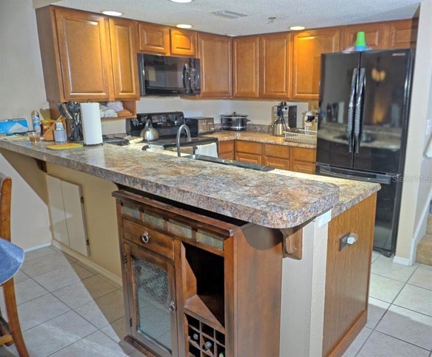 For Sale: $329,500 (2 beds, 2 baths, 1574 Square Feet)