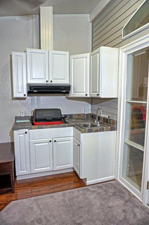 For Sale: $329,500 (2 beds, 2 baths, 1574 Square Feet)