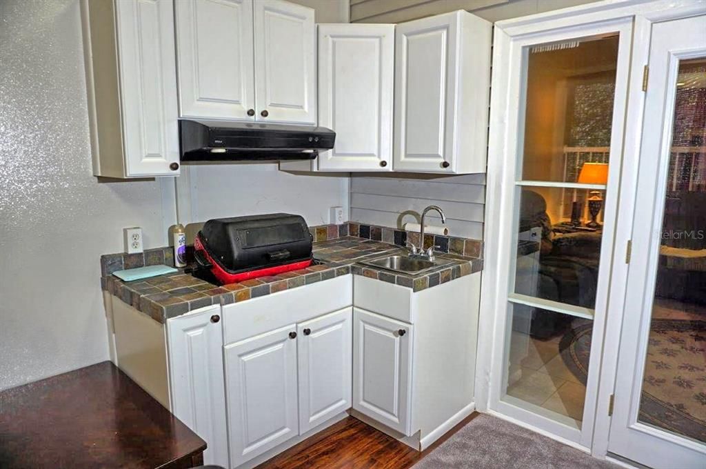 For Sale: $329,500 (2 beds, 2 baths, 1574 Square Feet)