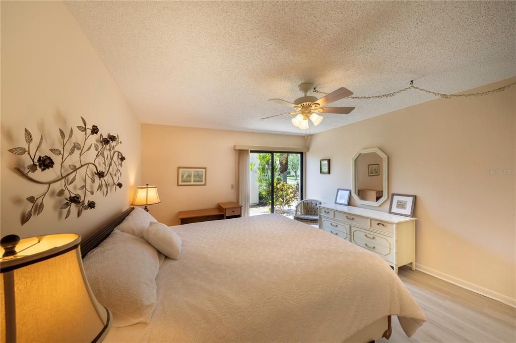 For Rent: $1,800 (2 beds, 2 baths, 1092 Square Feet)