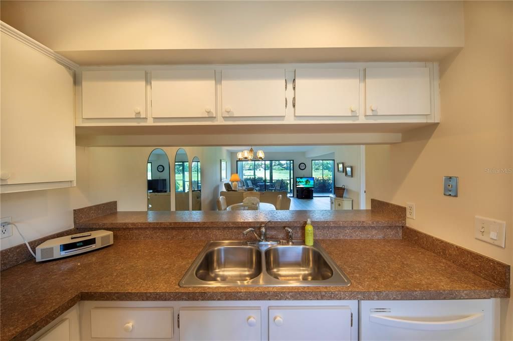 For Rent: $1,800 (2 beds, 2 baths, 1092 Square Feet)