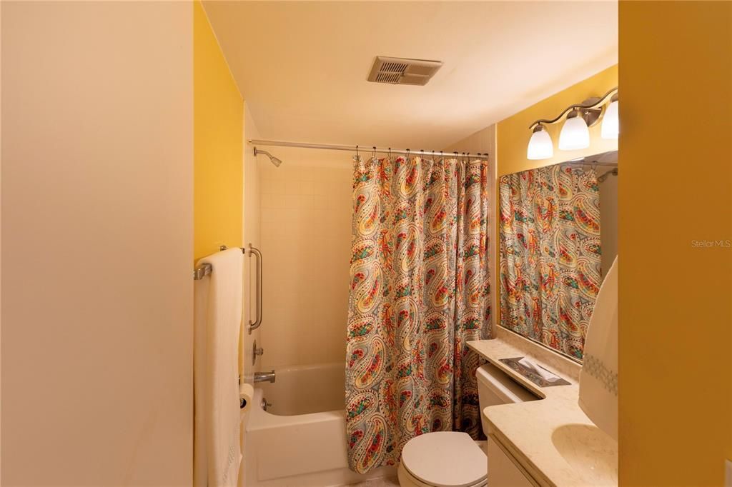 For Rent: $1,800 (2 beds, 2 baths, 1092 Square Feet)