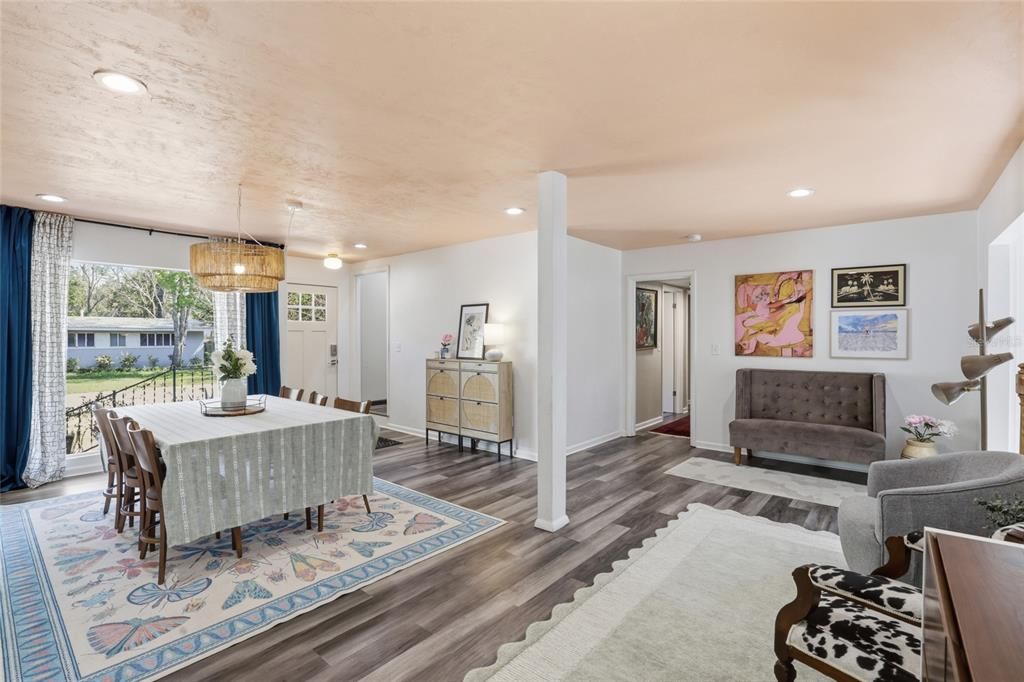 Activo con contrato: $599,900 (5 camas, 3 baños, 3104 Pies cuadrados)