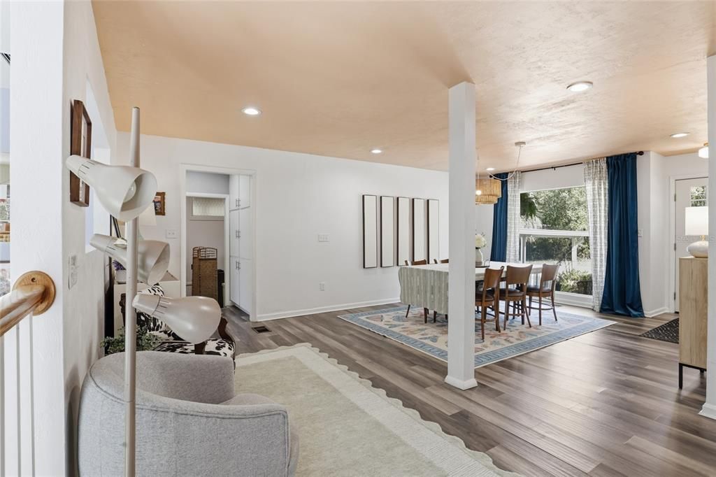 Activo con contrato: $599,900 (5 camas, 3 baños, 3104 Pies cuadrados)