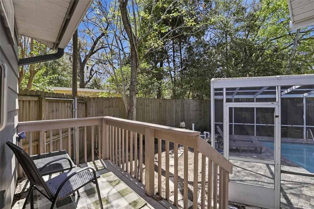 Activo con contrato: $599,900 (5 camas, 3 baños, 3104 Pies cuadrados)