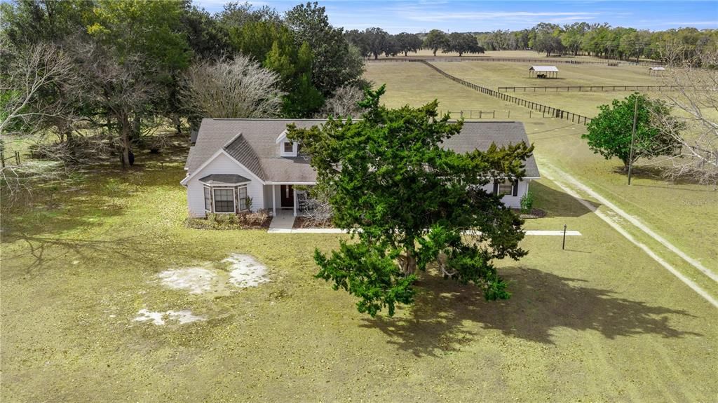 En Venta: $964,900 (4 camas, 3 baños, 2574 Pies cuadrados)