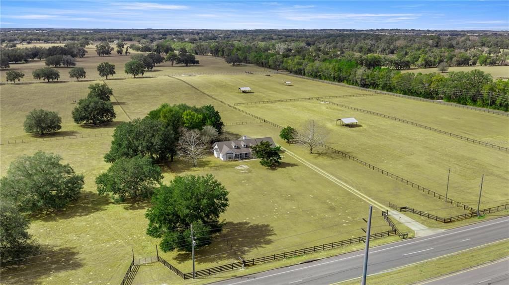 En Venta: $964,900 (4 camas, 3 baños, 2574 Pies cuadrados)