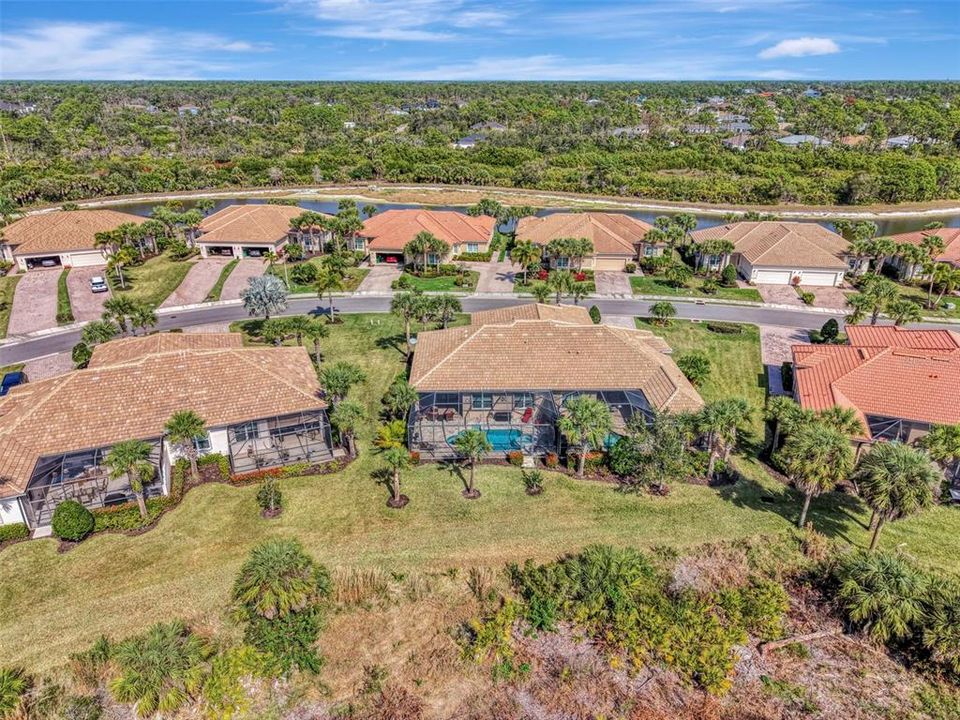 Activo con contrato: $329,000 (2 camas, 2 baños, 1577 Pies cuadrados)