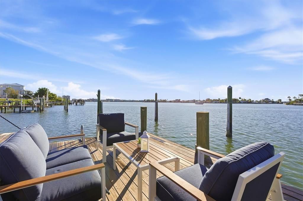 Active With Contract: $1,590,000 (3 beds, 2 baths, 2142 Square Feet)