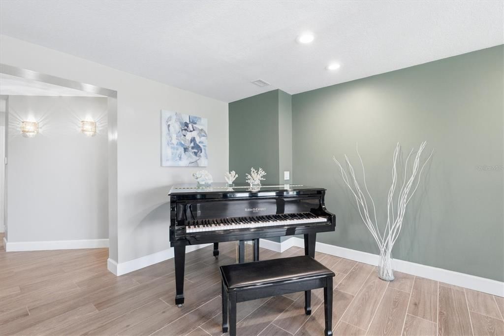 Active With Contract: $1,590,000 (3 beds, 2 baths, 2142 Square Feet)