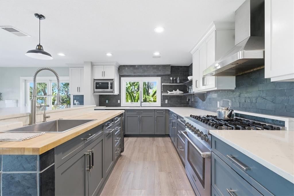Active With Contract: $1,590,000 (3 beds, 2 baths, 2142 Square Feet)