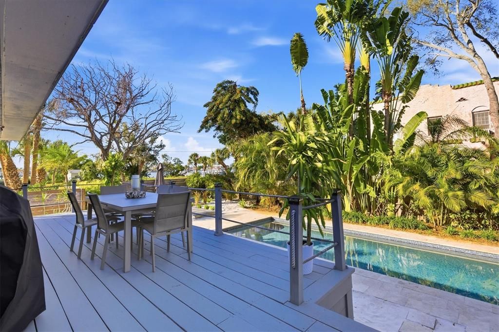 Active With Contract: $1,590,000 (3 beds, 2 baths, 2142 Square Feet)
