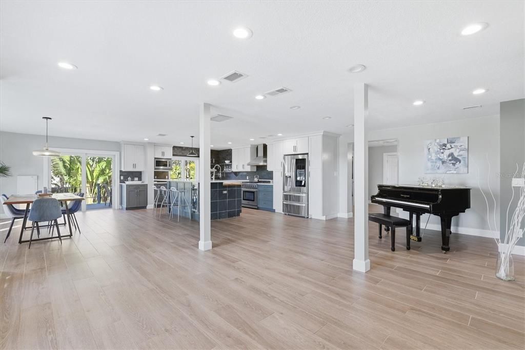 Active With Contract: $1,590,000 (3 beds, 2 baths, 2142 Square Feet)