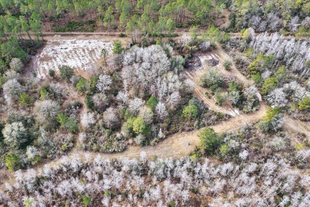 На продажу: $412,000 (59.89 acres)
