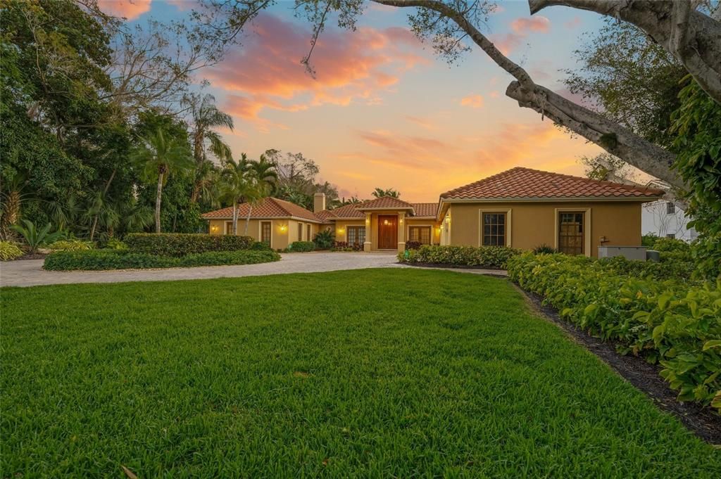 For Sale: $4,250,000 (5 beds, 4 baths, 4143 Square Feet)